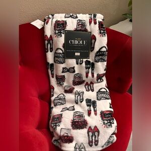 Chique Fashion & Beauty Print Design Buttery Soft Velvet Plush Blanket NEW